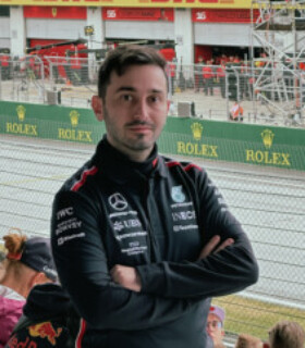 Profile picture of Alex
