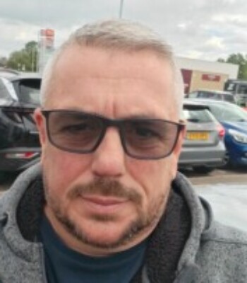 Profile picture of Andy